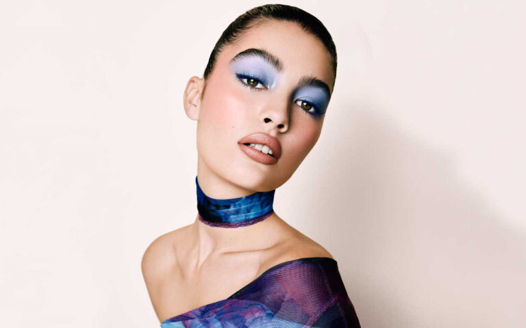 washed denim make up