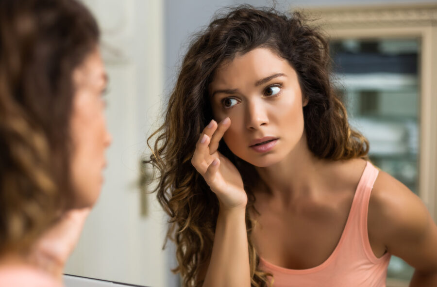 Occhiaie: disegnarle o cancellarle?