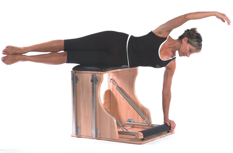 Pilates: fai un Twist sulla Chair per modellare l&rsquo;addome