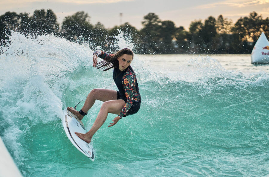 Surf pool: scopri come praticare il surf in citt&agrave;