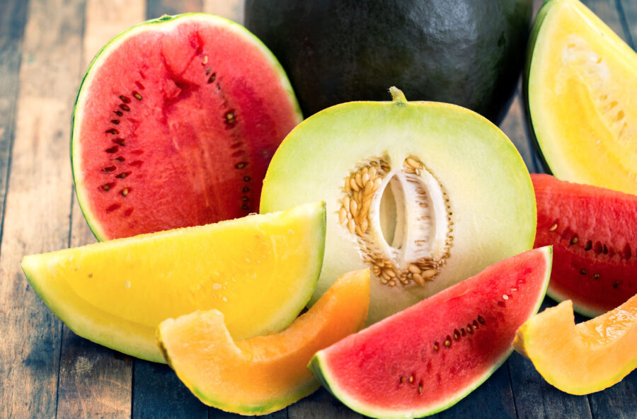 Anguria e melone, gli spezzafame estivi che fanno bene alla pelle e alla linea Anguria e melone, gli spezzafame estivi che fanno bene alla pelle e alla linea