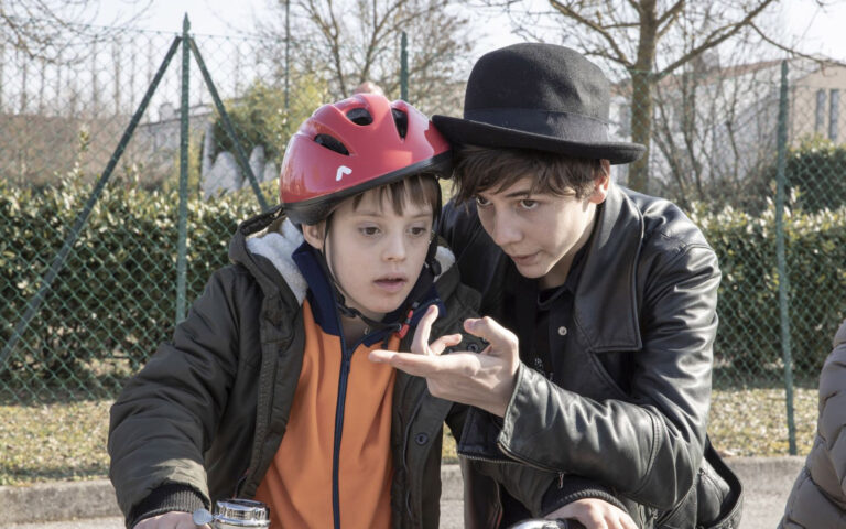 Mio fratello rincorre i dinosauri Mio fratello rincorre i dinosauri