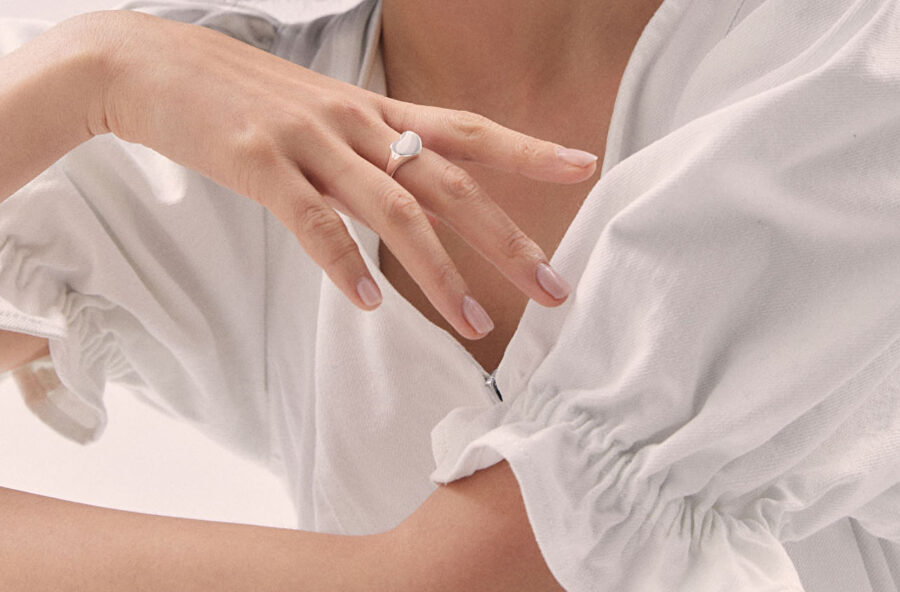 Nail art: sotto il sole la manicure è glamour