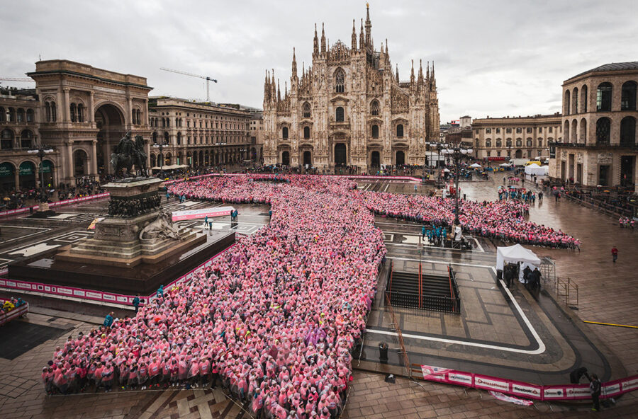 Mese della prevenzione in rosa: la PittaRosso Pink Parade celebra la decima edizione