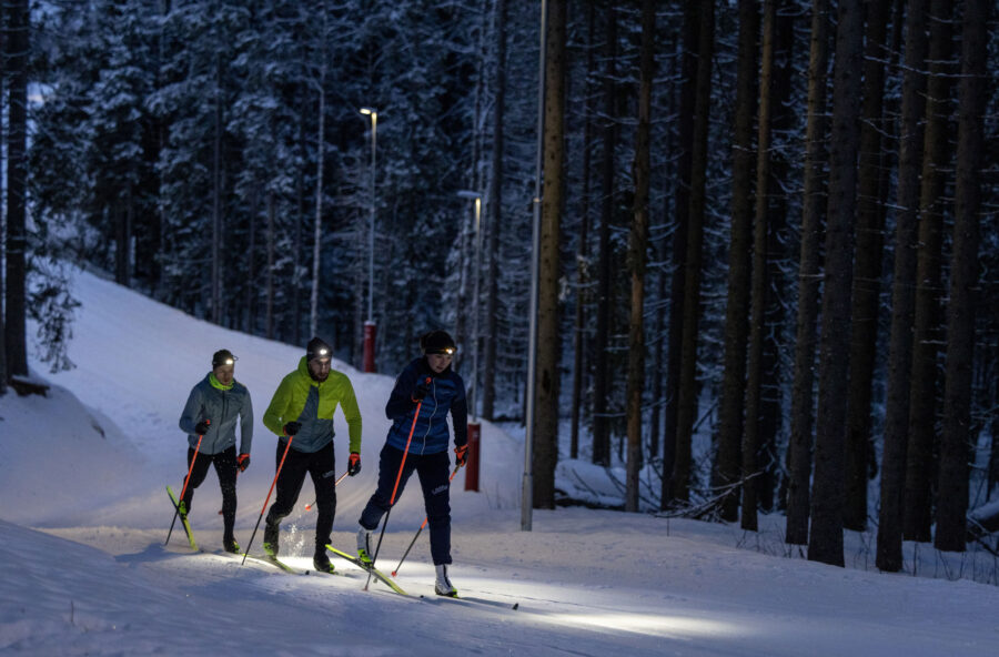 Sci di fondo: l’emozione di sciare di notte