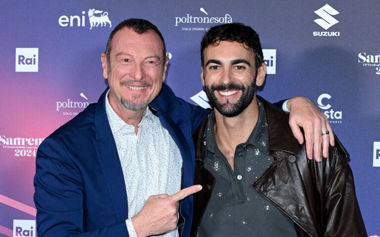 Sanremo, 74° Festival della Canzone Italiana  - Photocall Conferenza Stampa Organizzazione Rai 1
- nella foto: Marco Mengoni, Amadeus Sanremo, 74° Festival della Canzone Italiana  - Photocall Conferenza Stampa Organizzazione Rai 1
- nella foto: Marco Mengoni, Amadeus