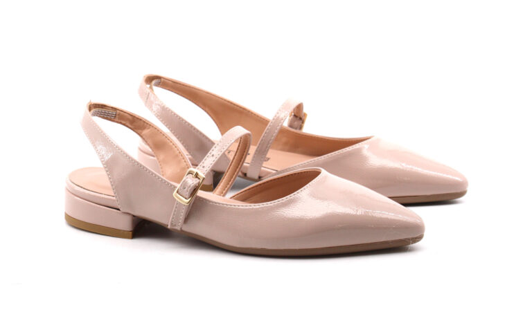 6. La ballerina slingback a punta di Contè in vernice color nude di tendenza, ha un tacchetto alto 3 cm e suola in gomma per una camminata pratica in città. https://www.contescarpemoda.it/it_IT/ballerina-slingback-in-vernice-donna-168432/2180564/ 6. La ballerina slingback a punta di Contè in vernice color nude di tendenza, ha un tacchetto alto 3 cm e suola in gomma per una camminata pratica in città. https://www.contescarpemoda.it/it_IT/ballerina-slingback-in-vernice-donna-168432/2180564/