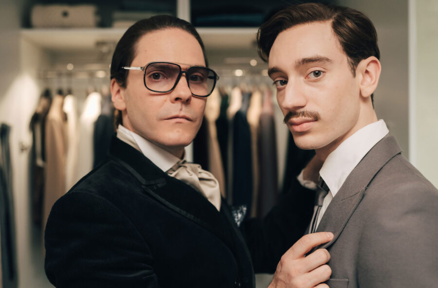 Daniel Brühl è protagonista di Becoming Karl Lagerfeld