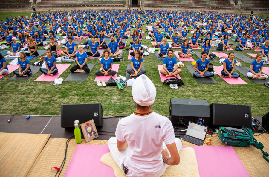 International Yoga Day 2024: srotolate i tappetini!