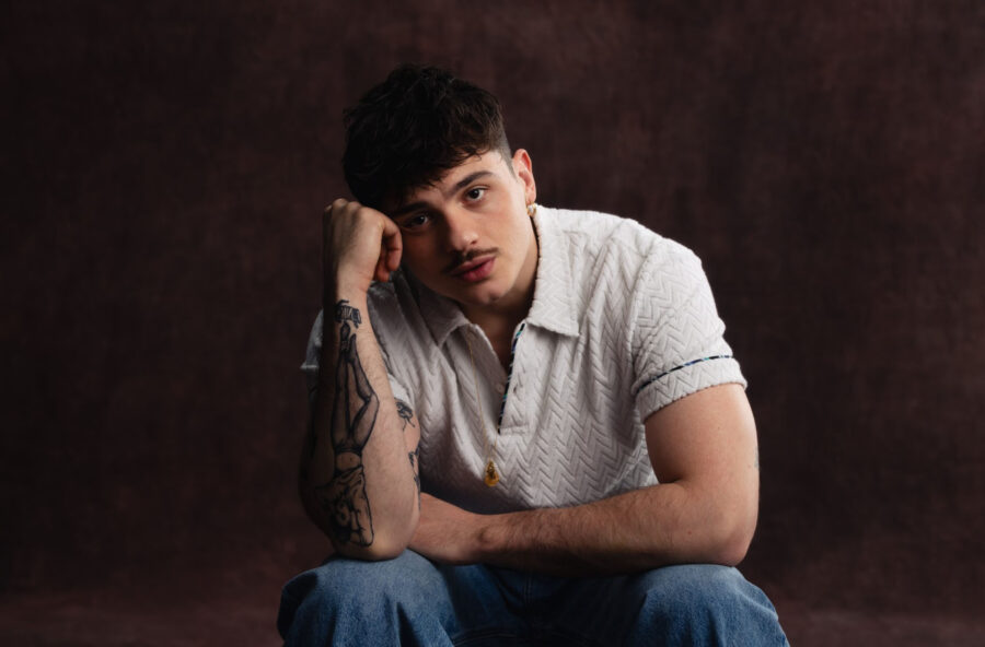 Sanremo 2025: alla scoperta di Olly, il vincitore, che in due anni è diventato un hitmaker