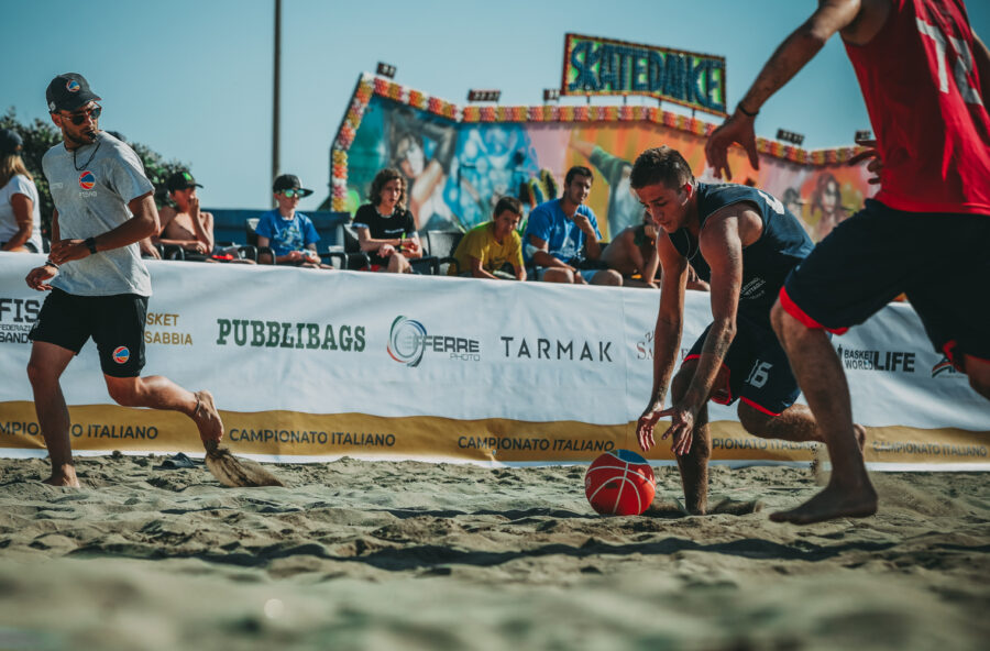 Sand Basket: la pallacanestro va in spiaggia