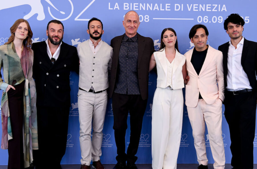 Venezia 82: Stefano Sollima presenta la serie tv true-crime Il Mostro Venezia 82: Stefano Sollima presenta la serie tv true-crime Il Mostro