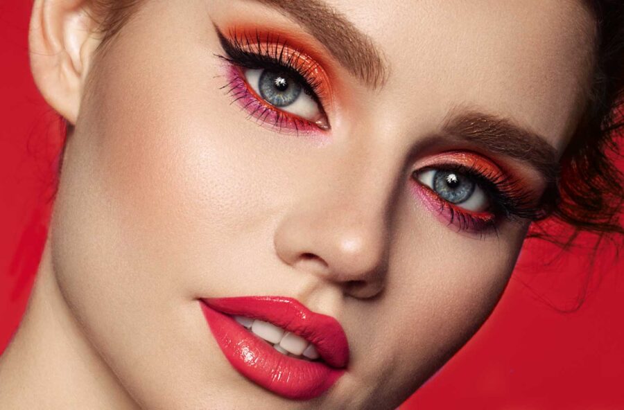 Halloween: il trucco è nei toni del rosso (sangue) e dell’arancio (zucca) Halloween: il trucco è nei toni del rosso (sangue) e dell’arancio (zucca)