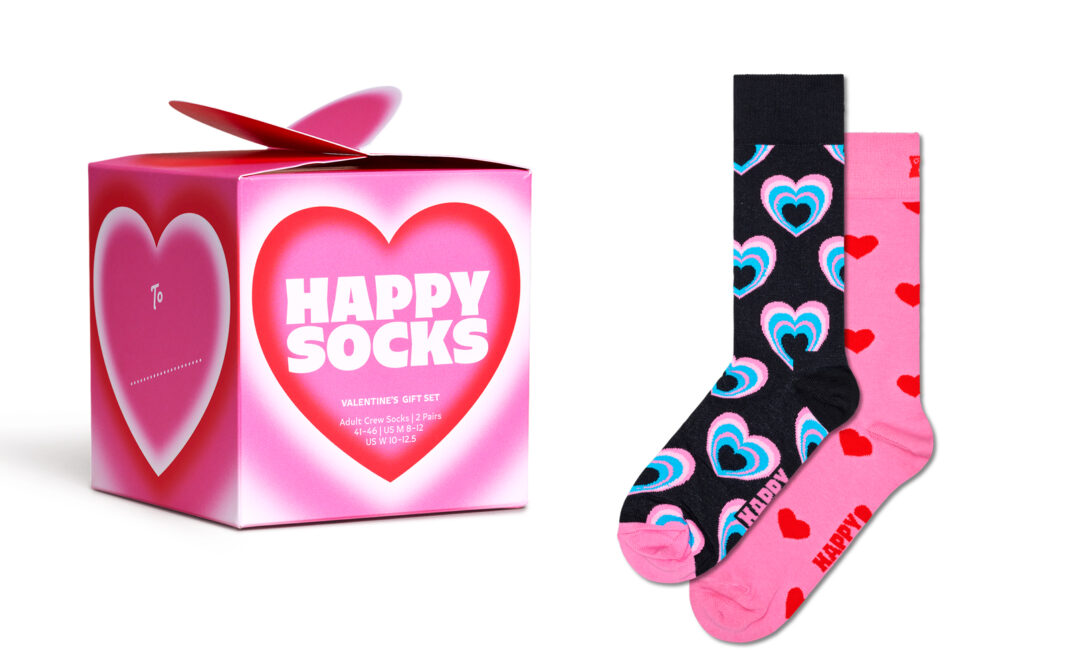 Set-regalo--con-due-paia-di-calzini-zeppi-di-cuori.-Sulla-scatola,-un-cuore-ciìon-una-dedica-teneressima-HAPPY-SOCKS--20-euro-happysocks.com