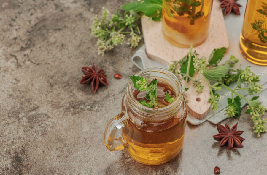 Melissa contro stress e pancia gonfia