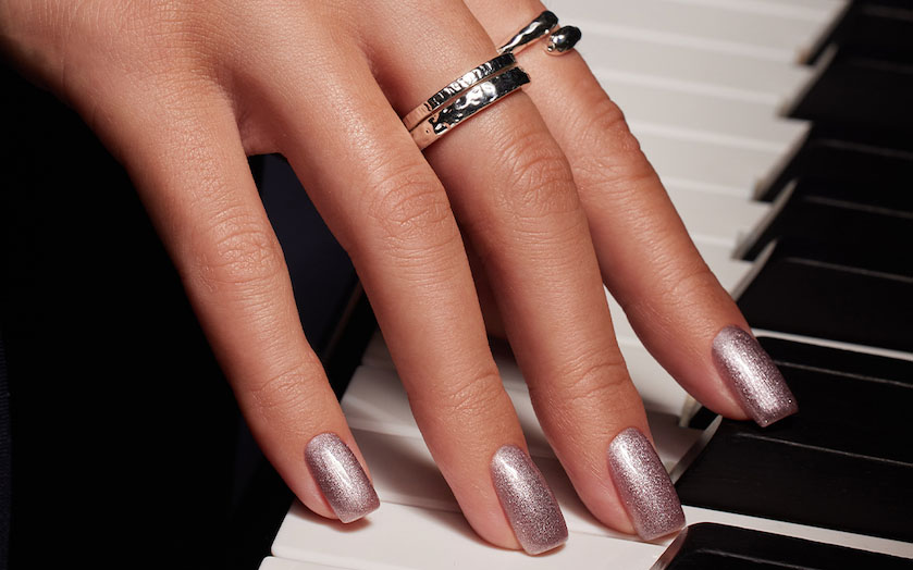 Nail art: punta sul soft metal