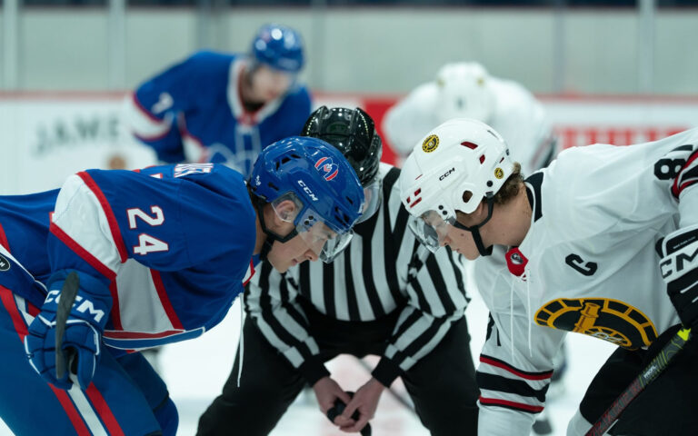 ok ok HR-S1_Photography_1920x1280_en-CA_Episode-5_hudson-williams-connor-storrie_2