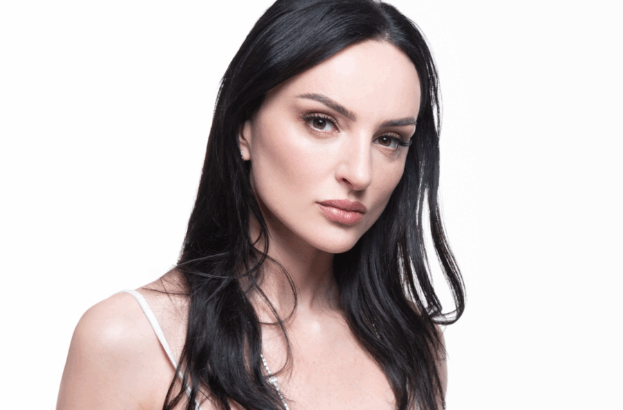 Arisa ci presenta le sue Foto Mosse