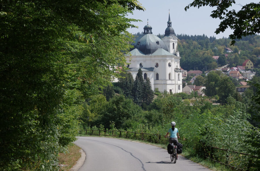 Cicloturismo al  femminile, un mondo in crescita
