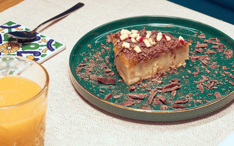 crostata fredda di Pinova Val Venosta e cioccolato di Modica