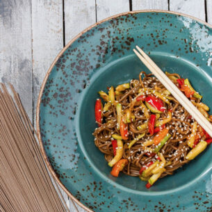 Spaghetti orientali: un&rsquo;alternativa per chi &egrave; a dieta