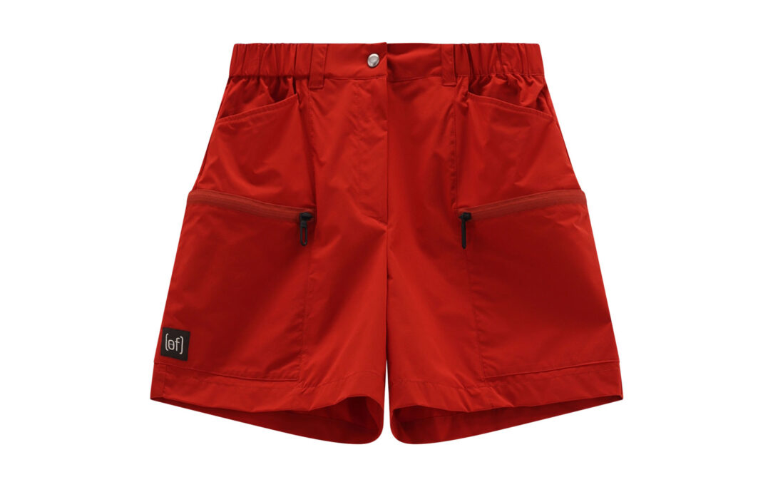 Shorts-per-attività-outdoor-leggere-e-per-muoversi-in-città.-Collective[ofMoving-People--Cmp-59,95-euro-movingcmp.com- Must have estate