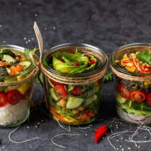 Jar salad: il pranzo perfetto sotto l&rsquo;ombrellone
