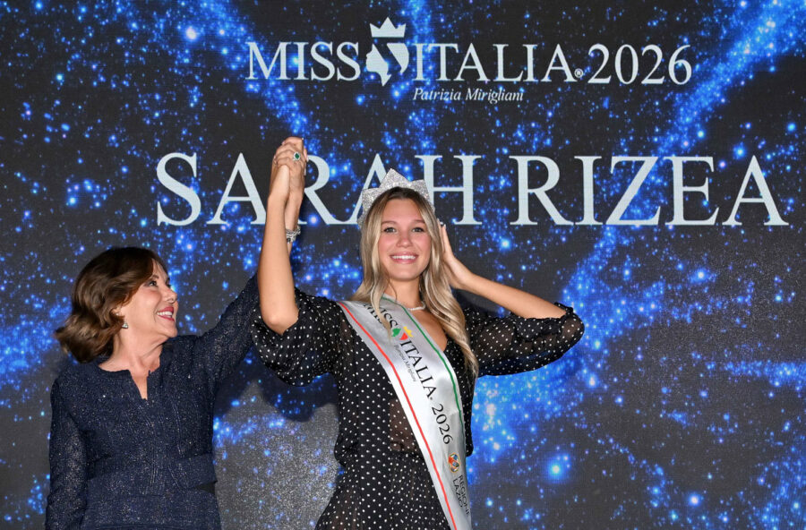 Miss Italia 2026: vince Sarah Maria Rizea, campionessa di nuoto artistico