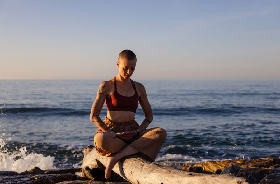 Meditazione yoga: come si fa e perch&eacute; &egrave; utile nella vita quotidiana