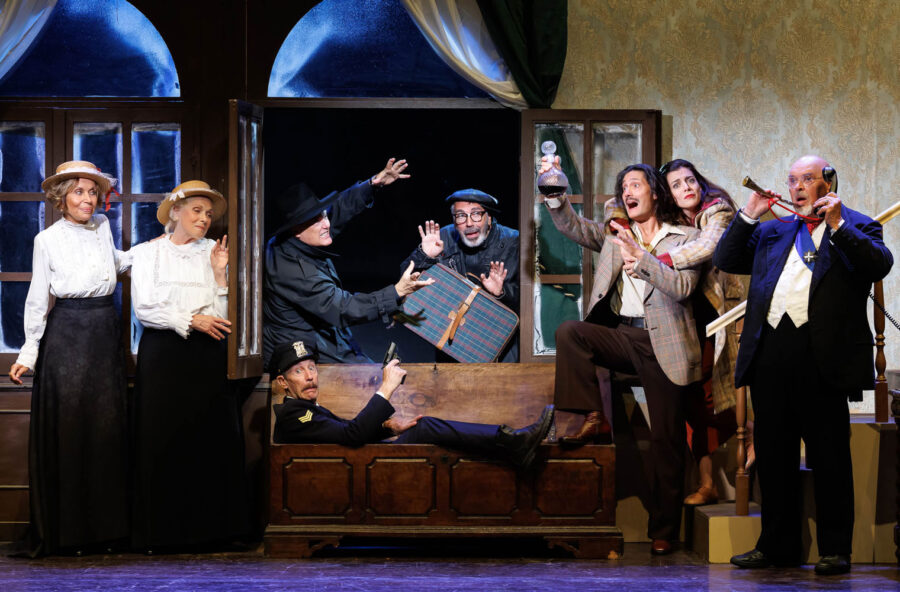 Teatro, nel segno del giallo