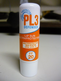 PL3 DEFENDER LIP SUN FP20